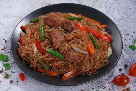Рисовая лапша с говядиной